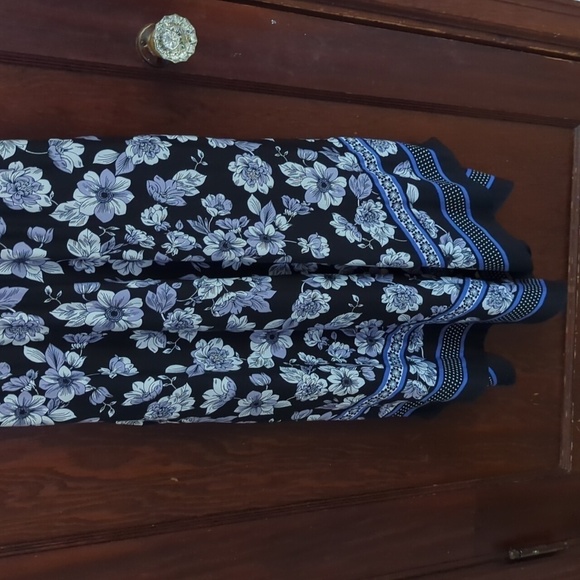 Soma Bliss Handkerchief Built In Bra Midi Dress in Palace Purple Floral Size XS - Picture 7 of 12